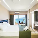 Aurasia Sea Side فندق 3*
