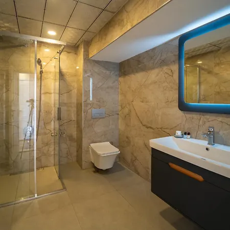 ホテル Aurasia Sea Side マルマリス