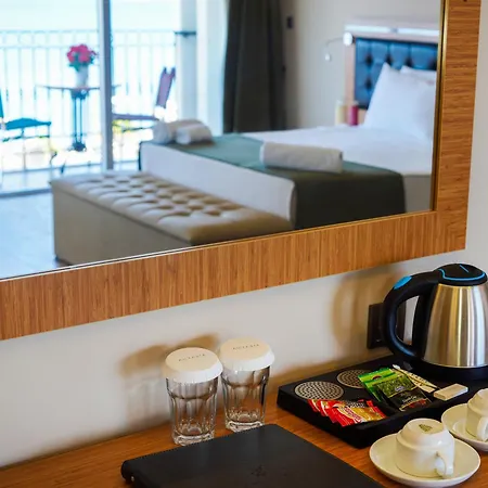Aurasia Sea Side 3* Μαρμαρίς