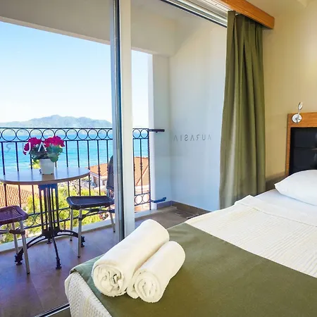 Hotel Aurasia Sea Side 3*