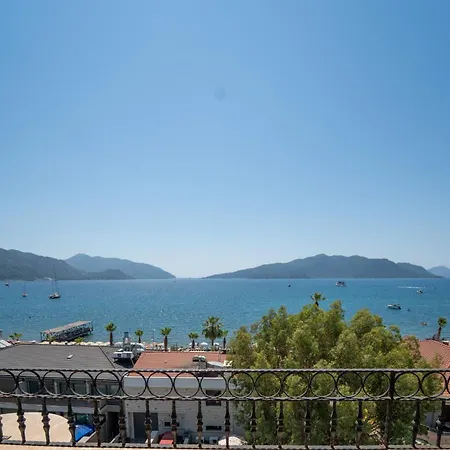 Ξενοδοχείο Aurasia Sea Side 3*
