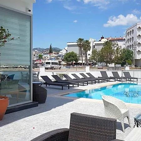 Hotel Aurasia Sea Side 3*