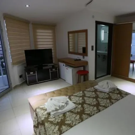 Aurasia Sea Side Hotel 3*