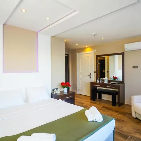 Aurasia Sea Side 3* מרמריס