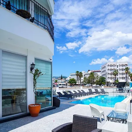 מלון Aurasia Sea Side מרמריס