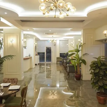 מלון Aurasia Sea Side 3*