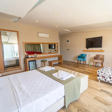 מלון Aurasia Sea Side