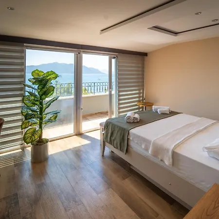 מלון Aurasia Sea Side מרמריס